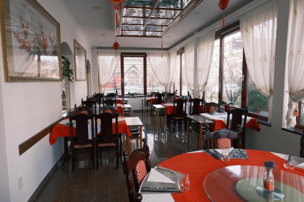 Restaurace v ubytování Today Appartement Famille