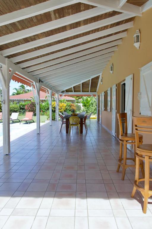 Balkón nebo terasa v ubytování Villa O'Mullane