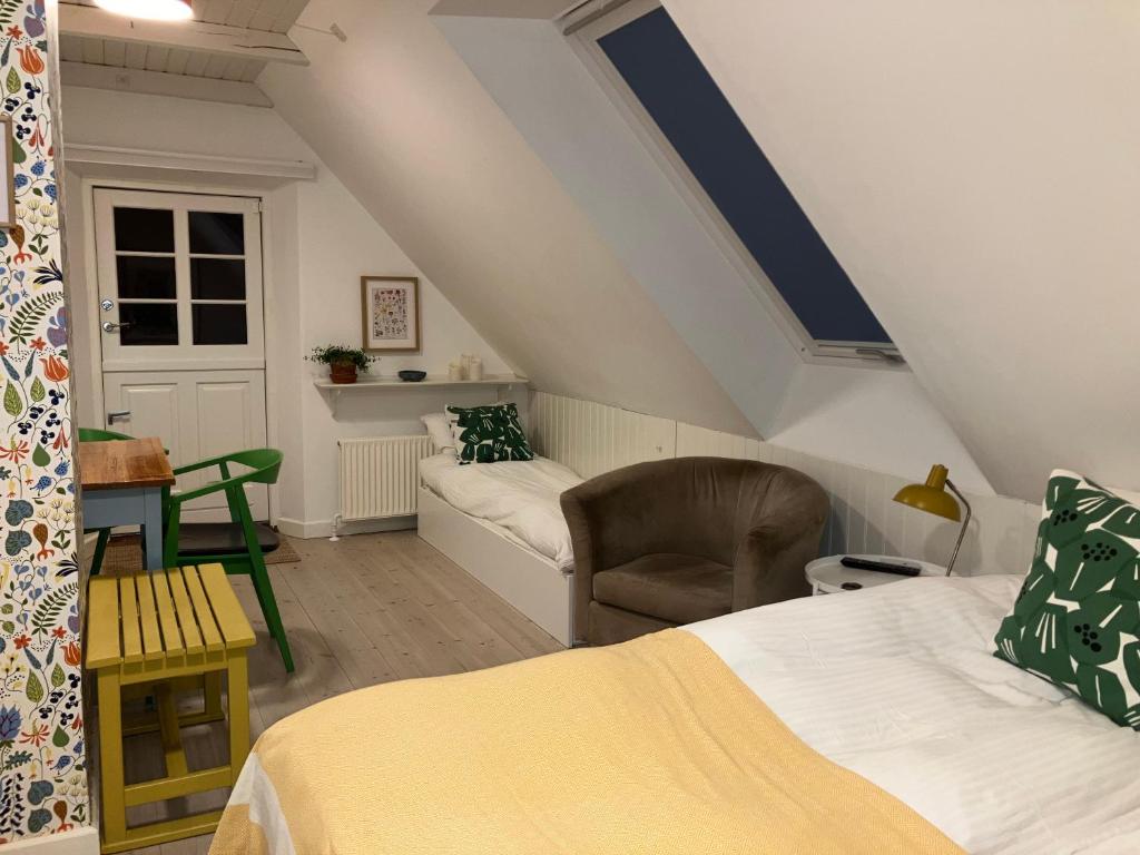 Postel nebo postele na pokoji v ubytování Krogsgaarden B&B