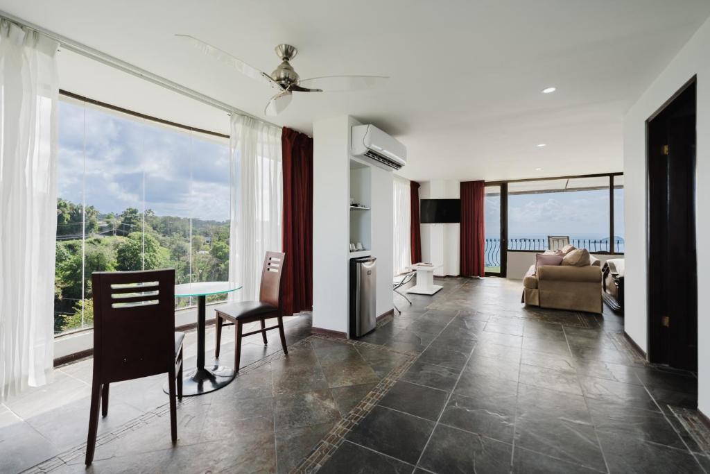 Posezení v ubytování Layan Hotel & Spa