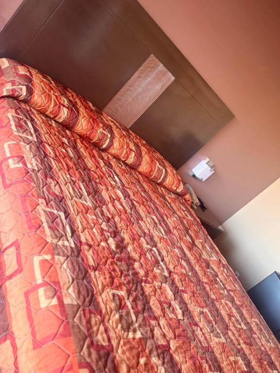 PAYLESS INN - King Kamer