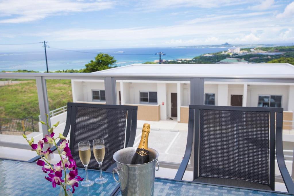 Private Villa Gushikumui by R Hotelにあるバルコニーまたはテラス