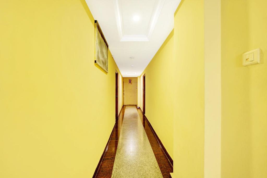 Fotografie z fotogalerie ubytování Hotel O Padmavathi Puram Near Railway Station v destinaci Tirupati