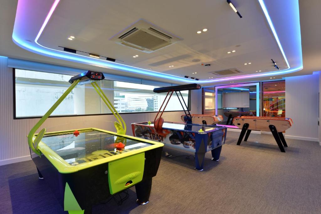 Centre Point Plus Hotel Silom - Newly Renovated - Resim 23