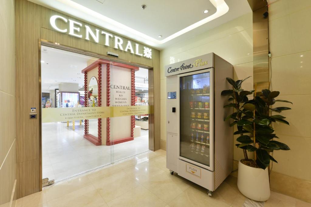 Centre Point Plus Hotel Silom - Newly Renovated - Resim 36