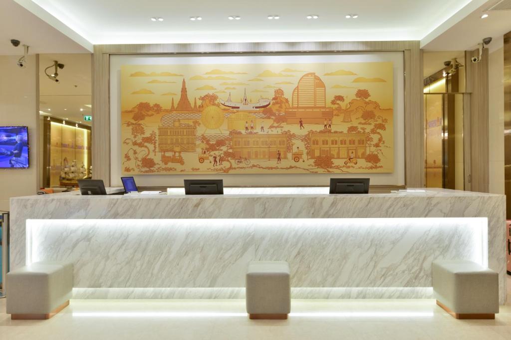 Centre Point Plus Hotel Silom - Newly Renovated - Resim 32