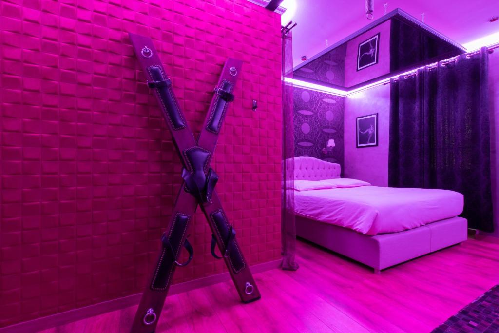 LOVE ROOM - Luxembourg - Resim 12