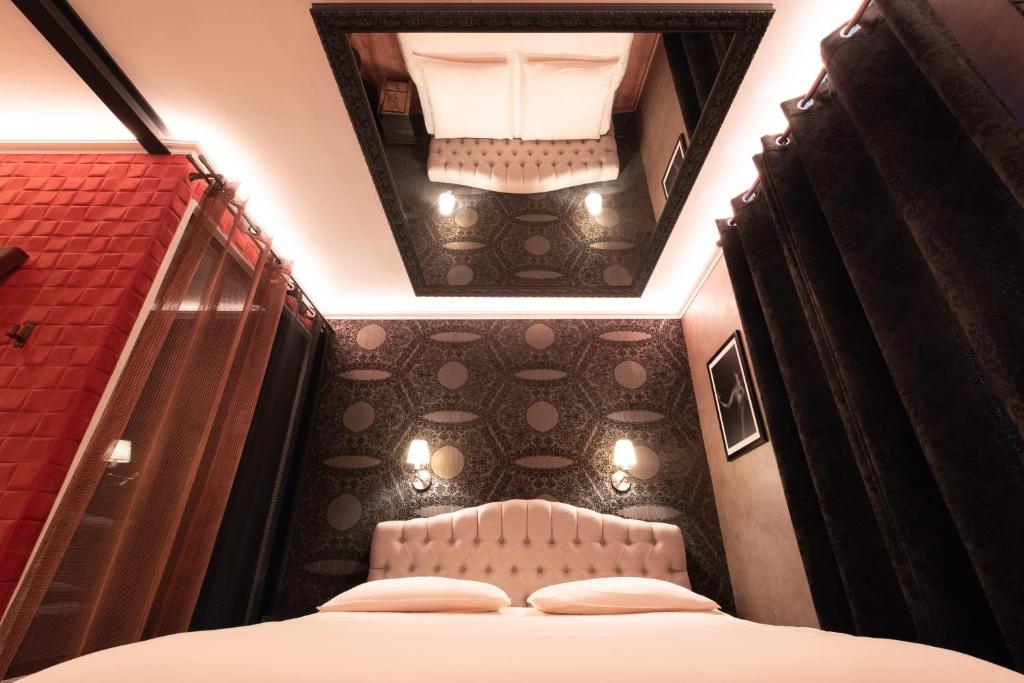 LOVE ROOM - Luxembourg - Resim 14