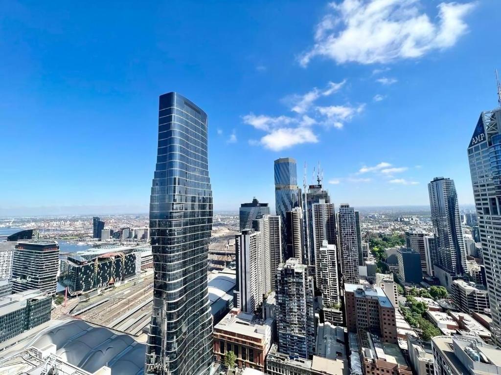 Fotografie z fotogalerie ubytování CBD Apt on 48 floor with City and Harbour views v Melbourne