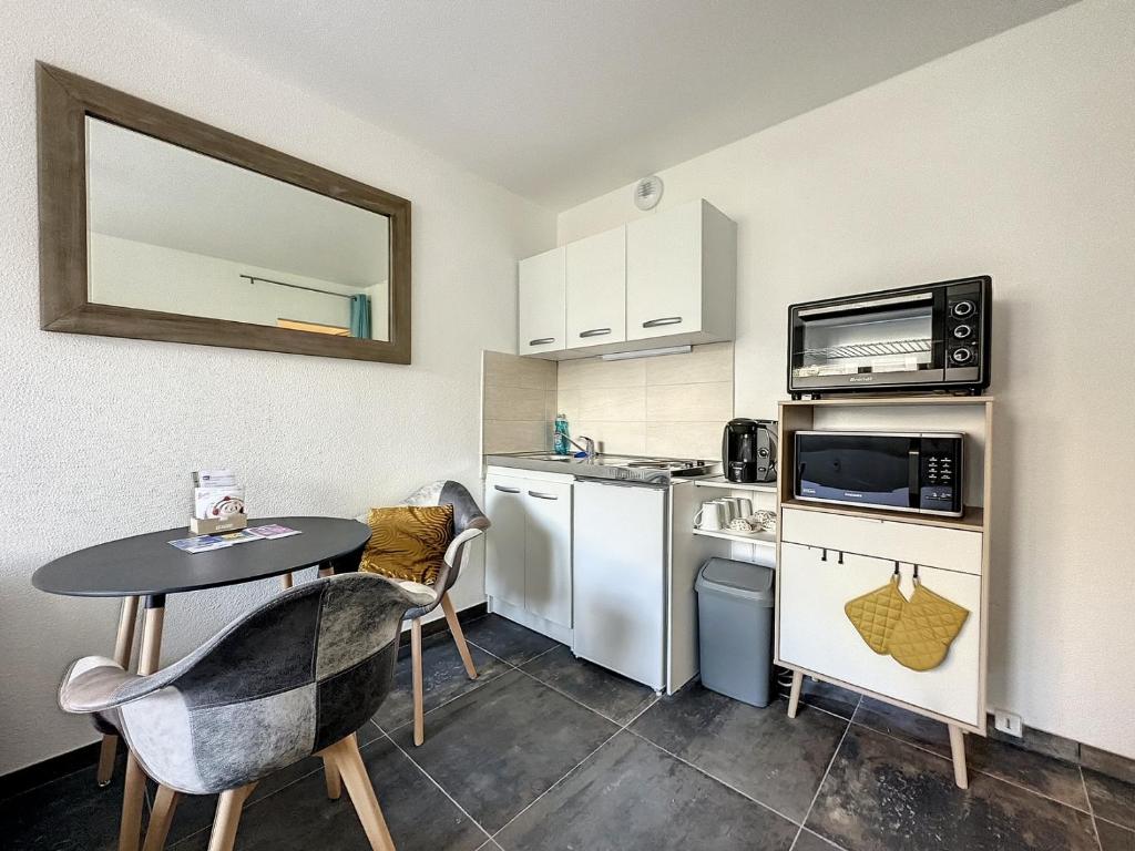 Nice appartement proche gare Near Basel Wi-fi – photo 8