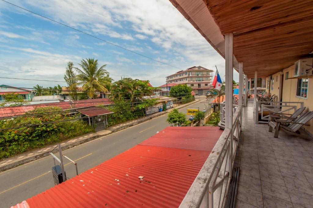 Un balcón o terraza en Hotel Posada Los Delfines