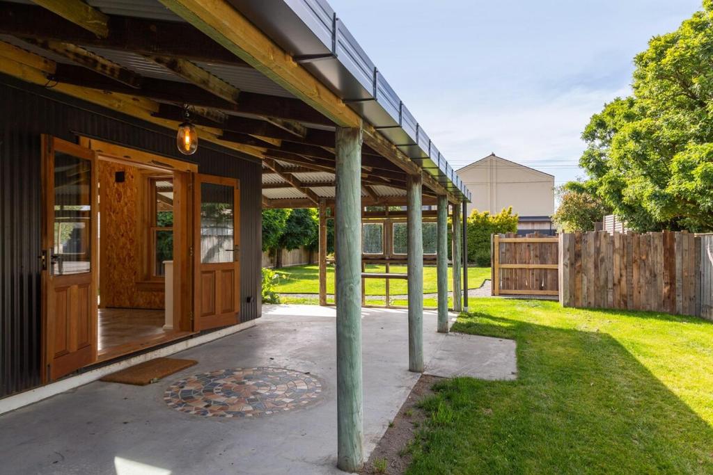 Quirky & Cool on Cork - Resim 35