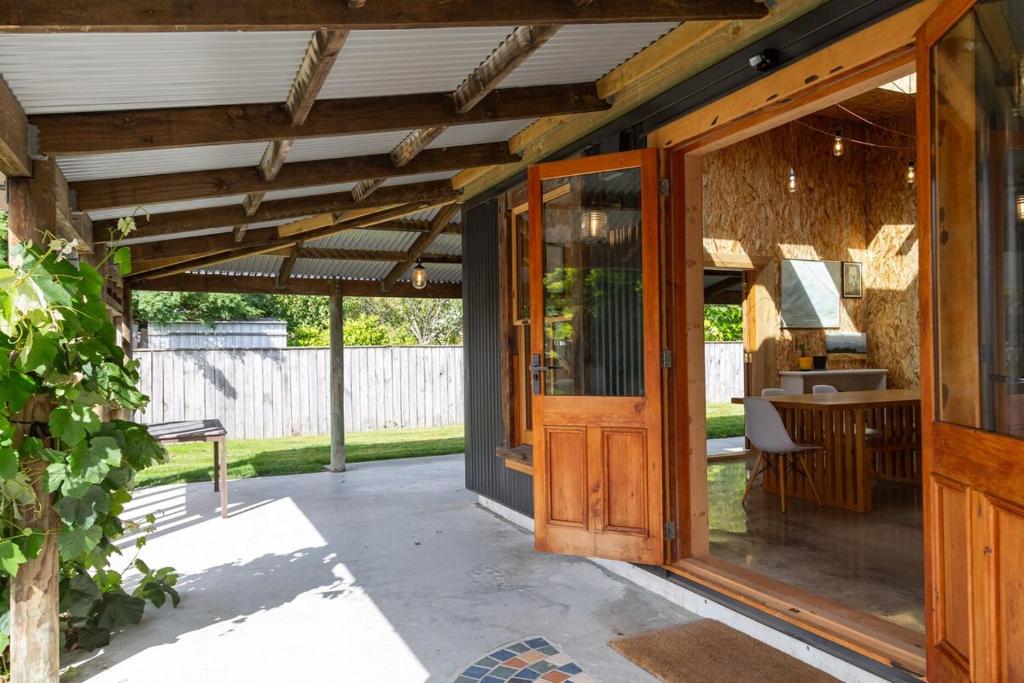 Quirky & Cool on Cork - Resim 11