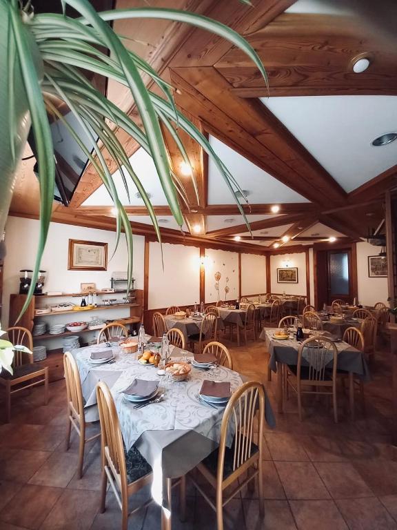 Restaurace v ubytování Locanda monte cervino