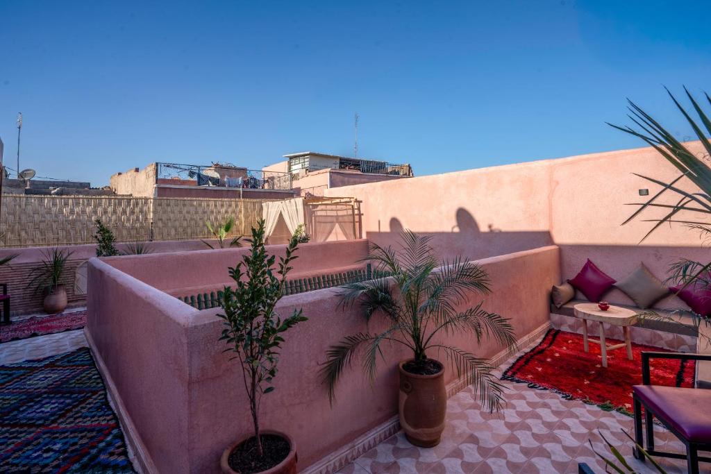 Balkón nebo terasa v ubytování Riad Le Graff Pink