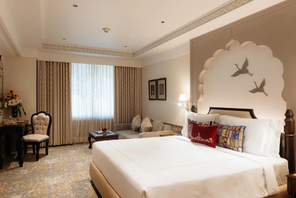 Deluxe Room - Enjoy 20% on all hotel services,90 mins SPA at the cost of 60 mins, 4 pints of beer on arrival,4 Pcs of laundry, 1+1 on selected beverages at Sheesh Mahal (12PM-6PM), Complimentary Evening Hi Tea