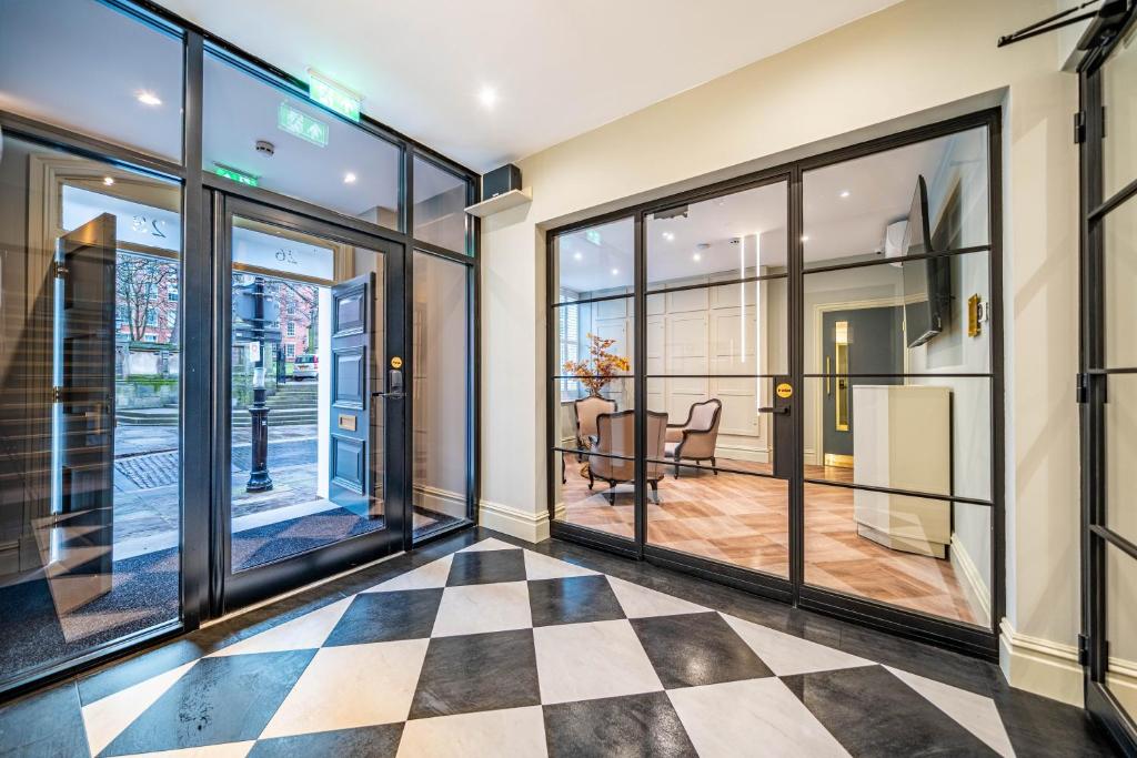 St Marys Quarters - Resim 3