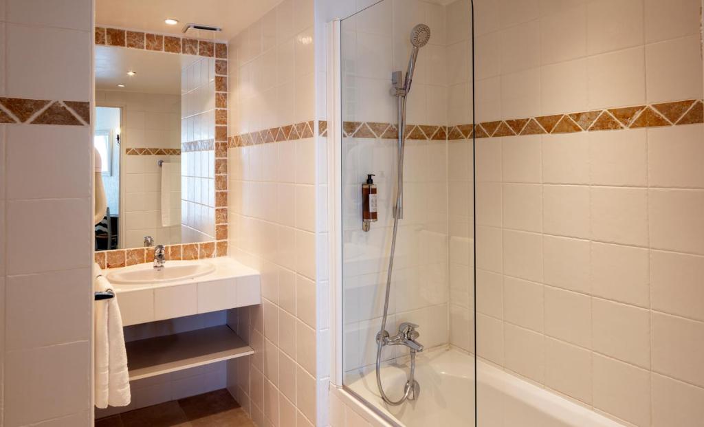 Hôtel Le Mozart - Resim 28