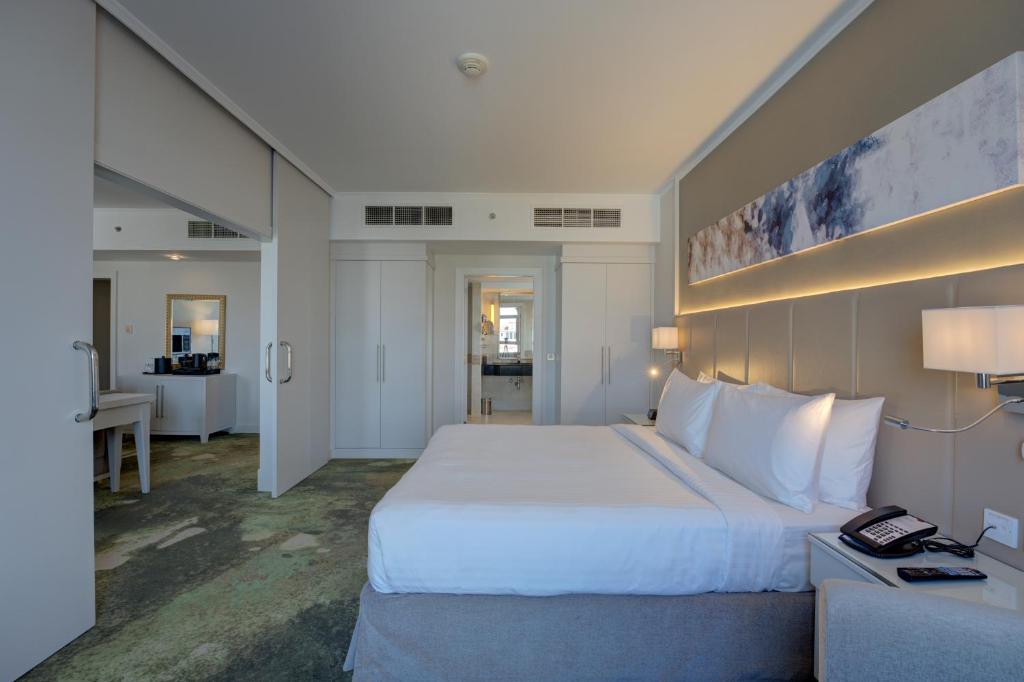 Millennium Lakeview Hotel - Resim 41