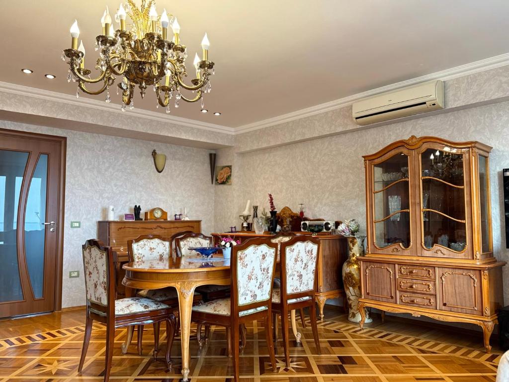Φωτογραφία από το άλμπουμ του Seaside View Apartment in Baku στο Μπακού