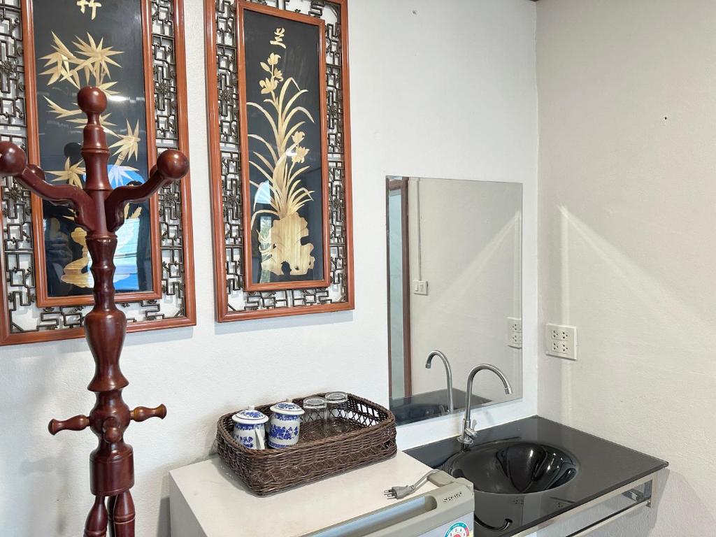 Kuchyň nebo kuchyňský kout v ubytování Longzhu Guesthouse