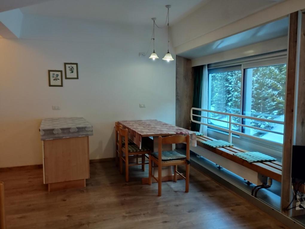Fotografie z fotogalerie ubytování Appartamenti Solaria a Marilleva 1400 by Happy Holidays v destinaci Marilleva