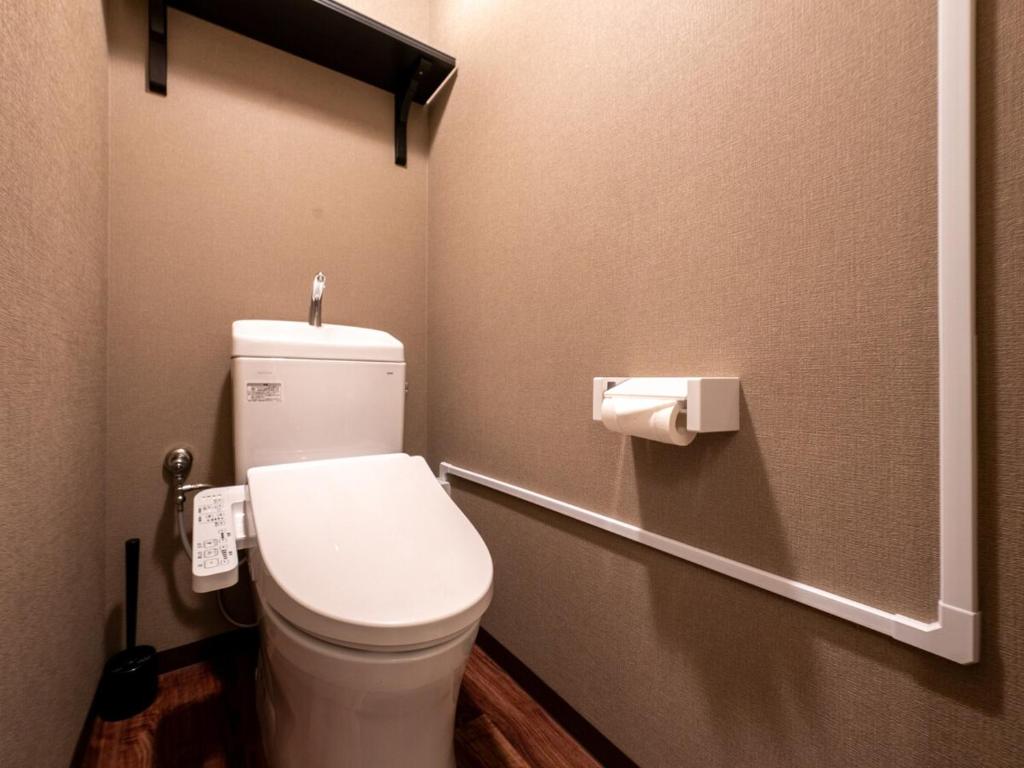 MYB Namba 3BR suite close to Namba Self Check-In的一间浴室