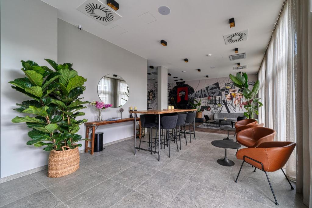 INA Boutique Hannover-Linden - Digital Access - Resim 17