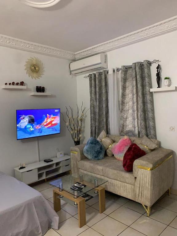 Μια τηλεόραση ή/και κέντρο ψυχαγωγίας στο Lumena résidence