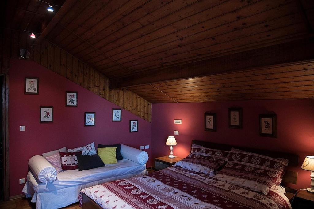 B&B La Capanna Rossa - Double Room With Balcony And Shared Bathroom