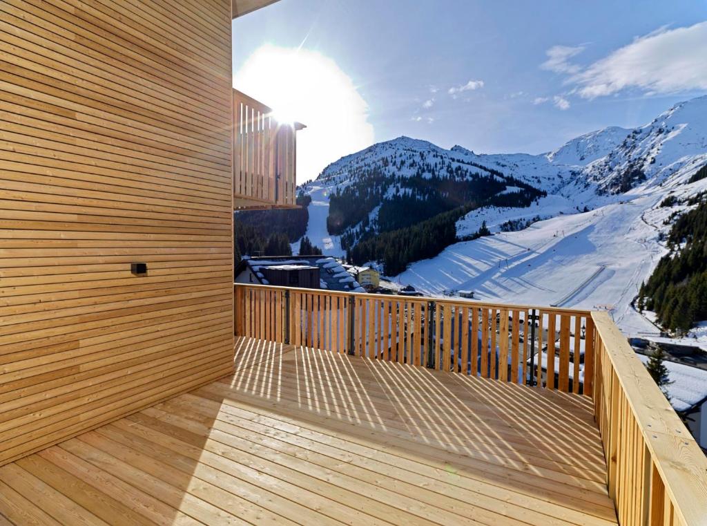Ein allgemeiner Bergblick oder ein Berglick von des Hotels aus