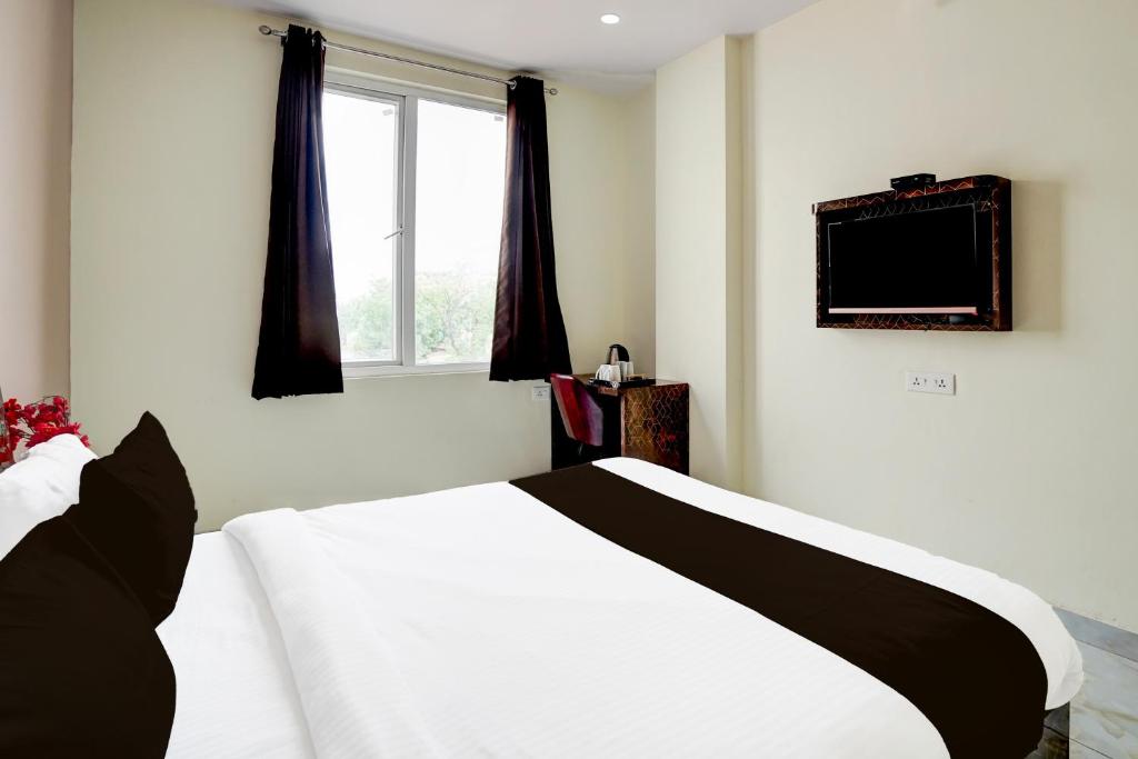 Foto da galeria de Townhouse Mansarovar Formerly Hotel Palm Tree em Jaipur