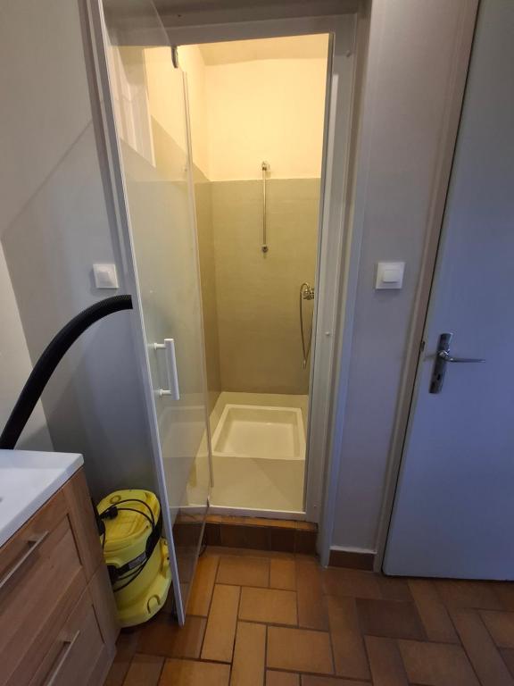 gîte l'œuf ou la poule, parking privé, sur domaine viticole – photo 7