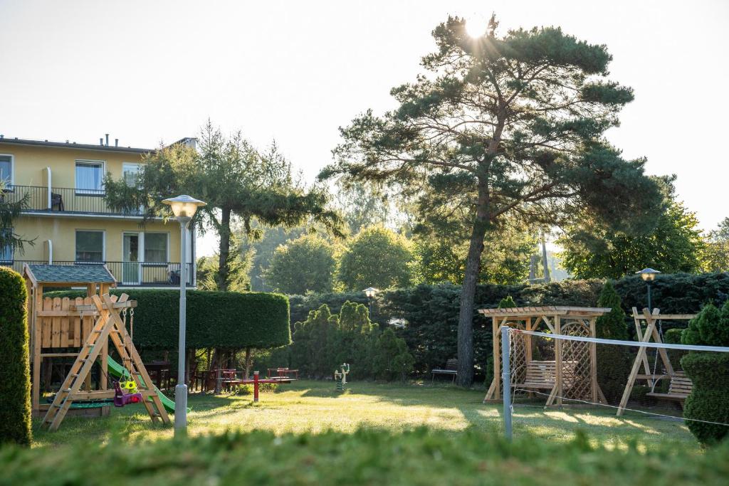 Zahrada ubytování Ośrodek Wczasowy Dankar