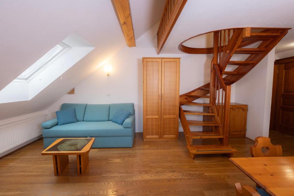 Posezení v ubytování Apartma in Bungalov Jezerci