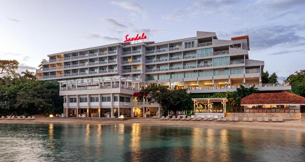 Sandals Ochi Beach All Inclusive Resort - Couples Only - Riviera Beachfront Club Level