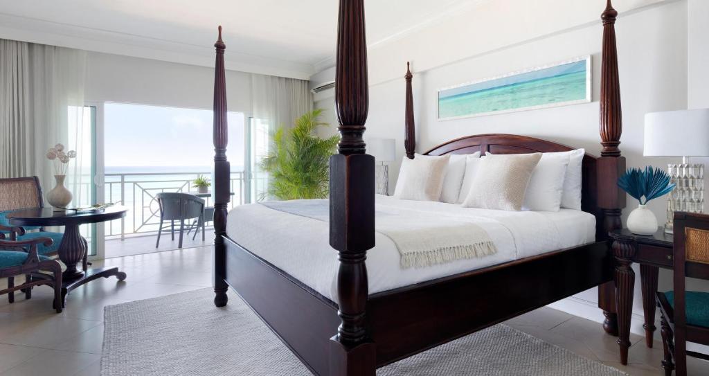 Sandals Ochi Beach All Inclusive Resort - Couples Only - Riviera Honeymoon Beachfront Penthouse Club Level