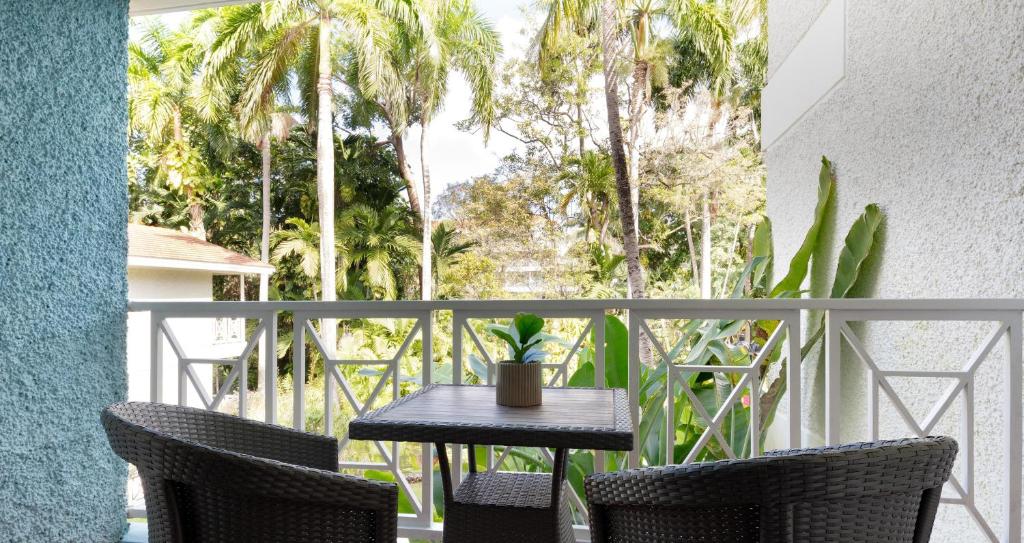 Sandals Ochi Beach All Inclusive Resort - Couples Only - Riviera Bamboo Grove Premium Room (PR)