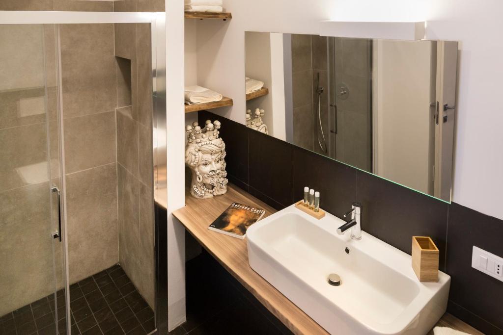 Koupelna v ubytování B&B Vicere Speciale