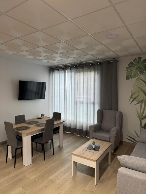 Apartamentos Turisticos Peregrin Palas - 17