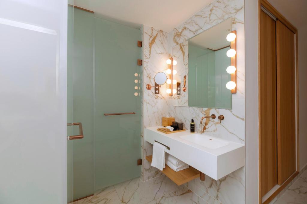 UMusic Hotel Madrid - Resim 11