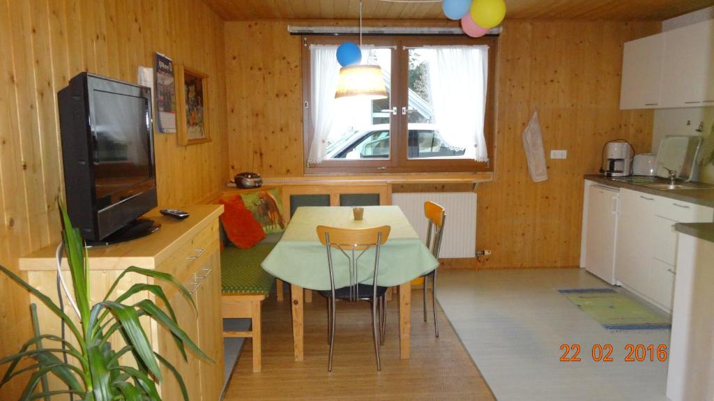 Kuchyň nebo kuchyňský kout v ubytování Ferienwohnung Schlemmer