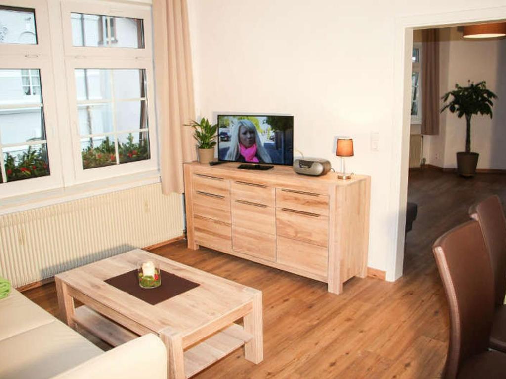 TV a/nebo společenská místnost v ubytování Ferienwohnung Dietsche Todtnau