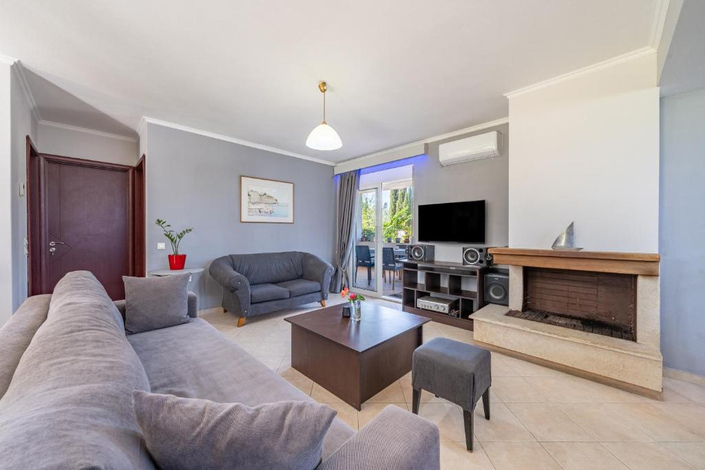 TV a/nebo společenská místnost v ubytování Starry Sky Luxury Apartment 4