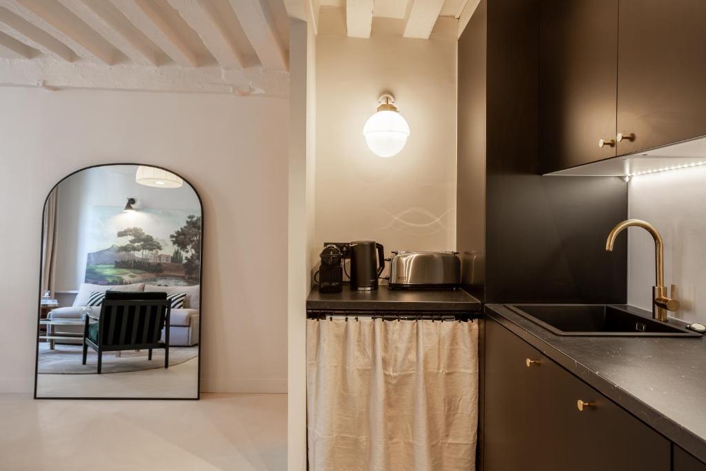 Habitat Parisien - Saint Sauveur Montorgueil - 12