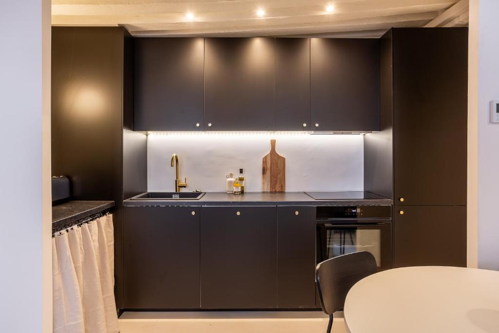 Habitat Parisien - Saint Sauveur Montorgueil - 13