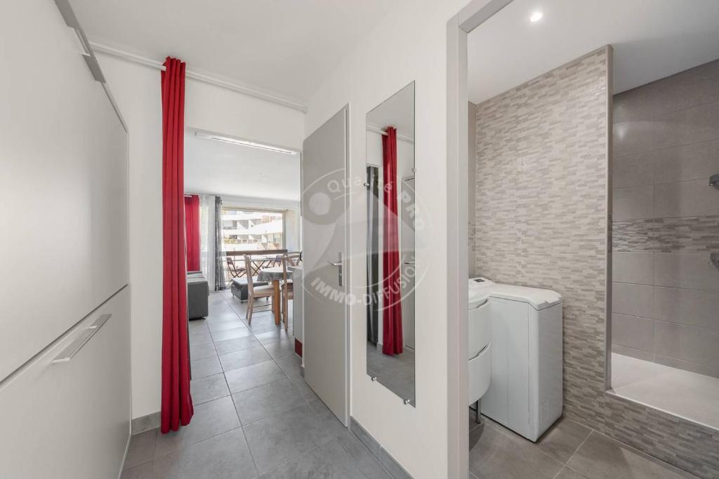 Fotografie z fotogalerie ubytování AS21512 - Studio Cabine vue mer latérale avec parking privé à 20m de la plage v destinaci Le Grau-du-Roi