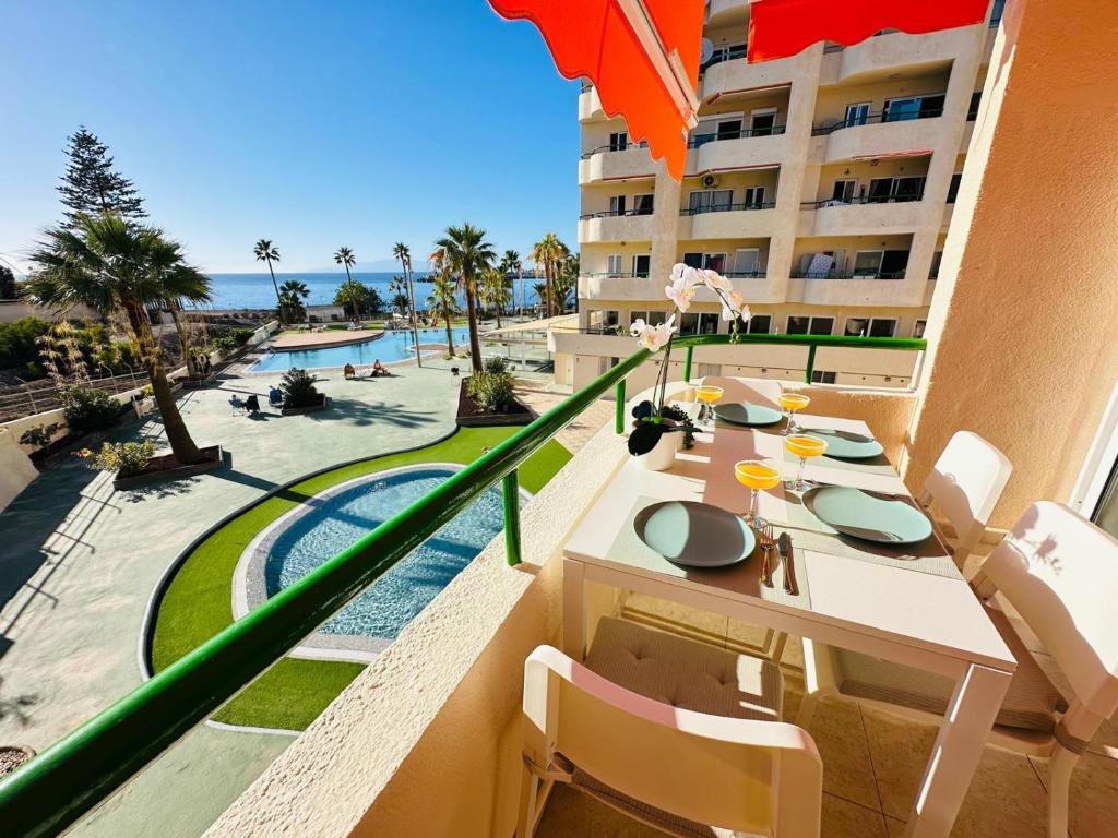 Firstline apartment Costamar