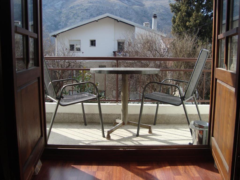 Balkón nebo terasa v ubytování Hostel Nina Mostar