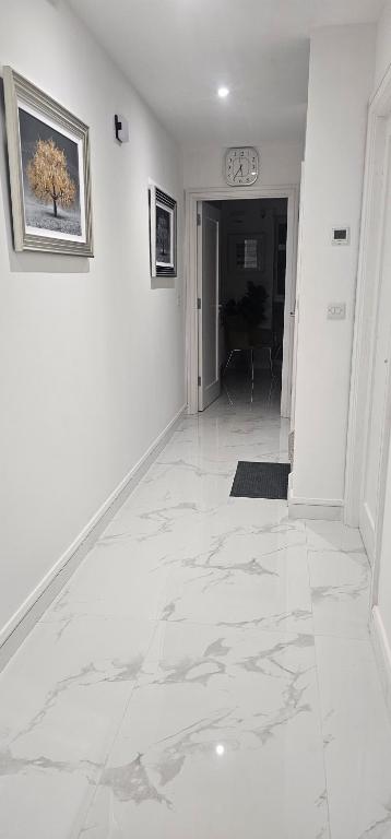 Abi's World - 23 Kilmartin Grove Green, Hollystown, Dublin 15 - Resim 26